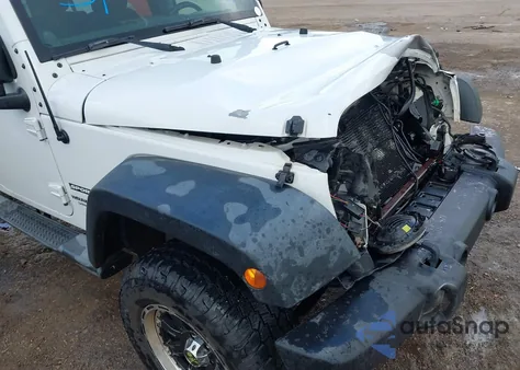 2014 Jeep Wrangler Unlimited Sport из США, поврежденный, VIN 1C4BJWDG6EL290055